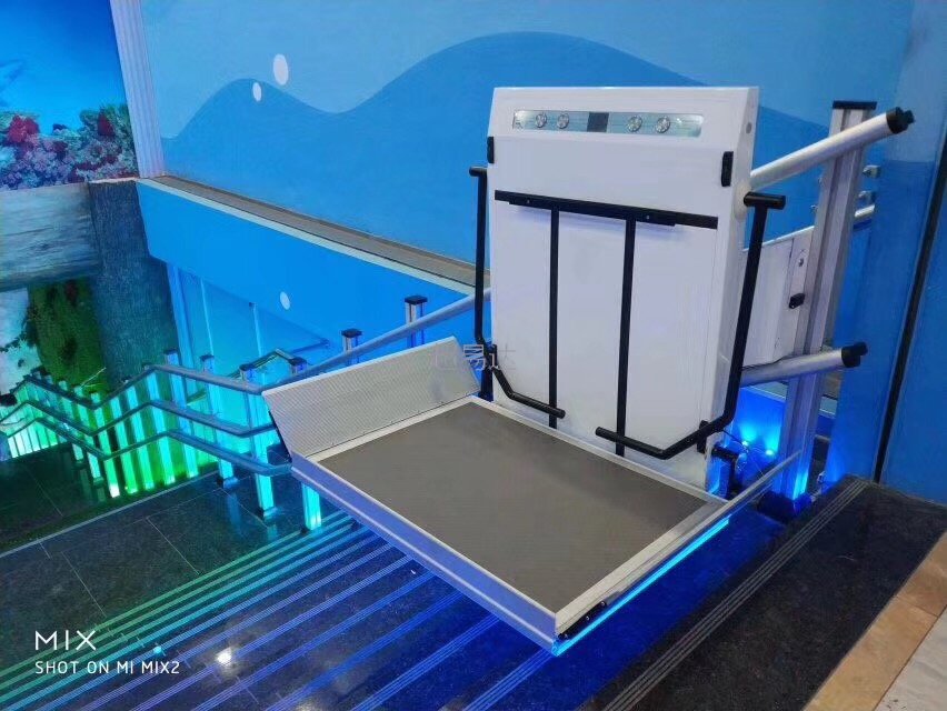 斜掛式電動(dòng)升降平臺(tái)