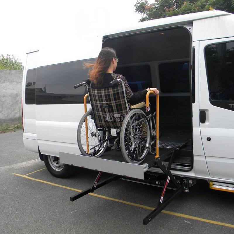 車(chē)載輪椅升降機(jī)